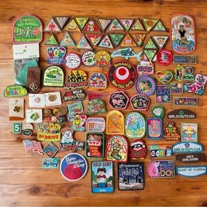 Large Lot of Patches, Pins, & Insignia – Girl Scouts & Misc